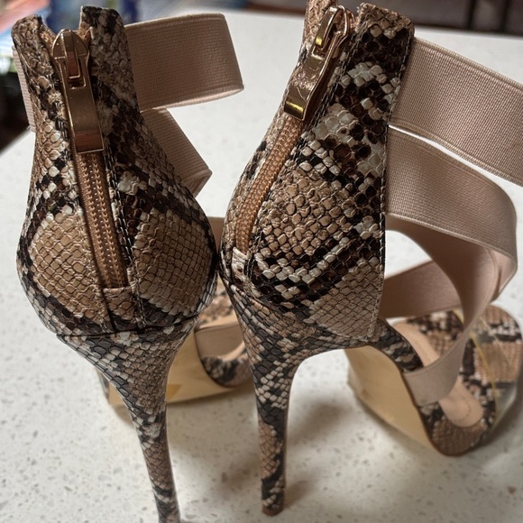 SIMMI MADELINE BEIGE SNAKE CLEAR STRAPPY STILETTO HEELS  S4 - Picture 11 of 15